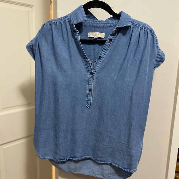 Very lightly used denim cap sleeved top by Loft. - Picture 1 of 5
